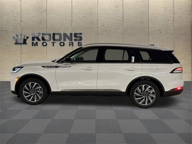 Used 2025 Lincoln Aviator AWD w/ Equipment Group 101A image 4