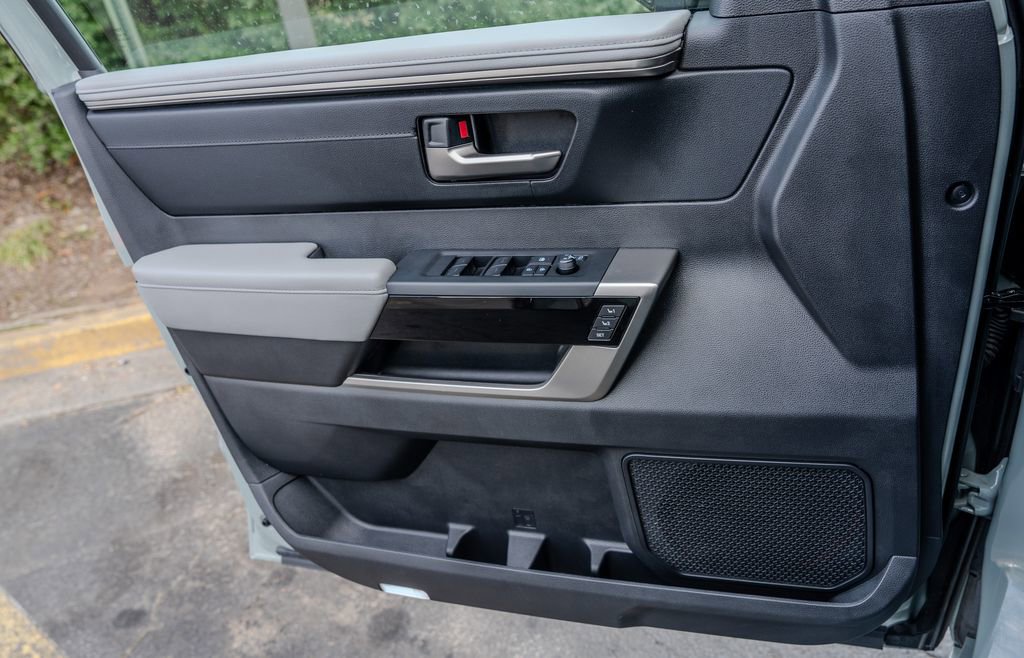 Used 2025 Toyota Tundra Limited image 53