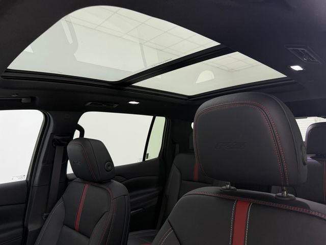 Used 2025 Chevrolet Traverse RS w/ LPO, Floor Liner Package FWD image 24