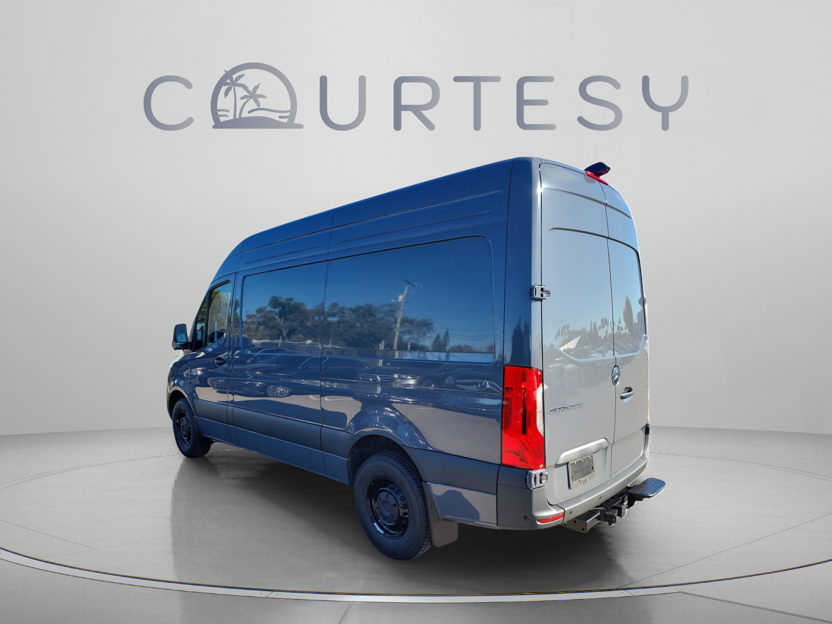 Used 2026 Mercedes-Benz Sprinter 2500 image 3