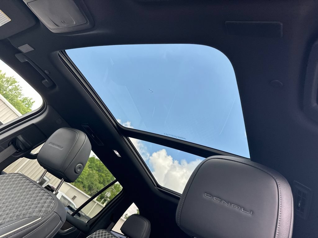 Used 2024 GMC Acadia Denali w/ Super Cruise Package FWD image 33