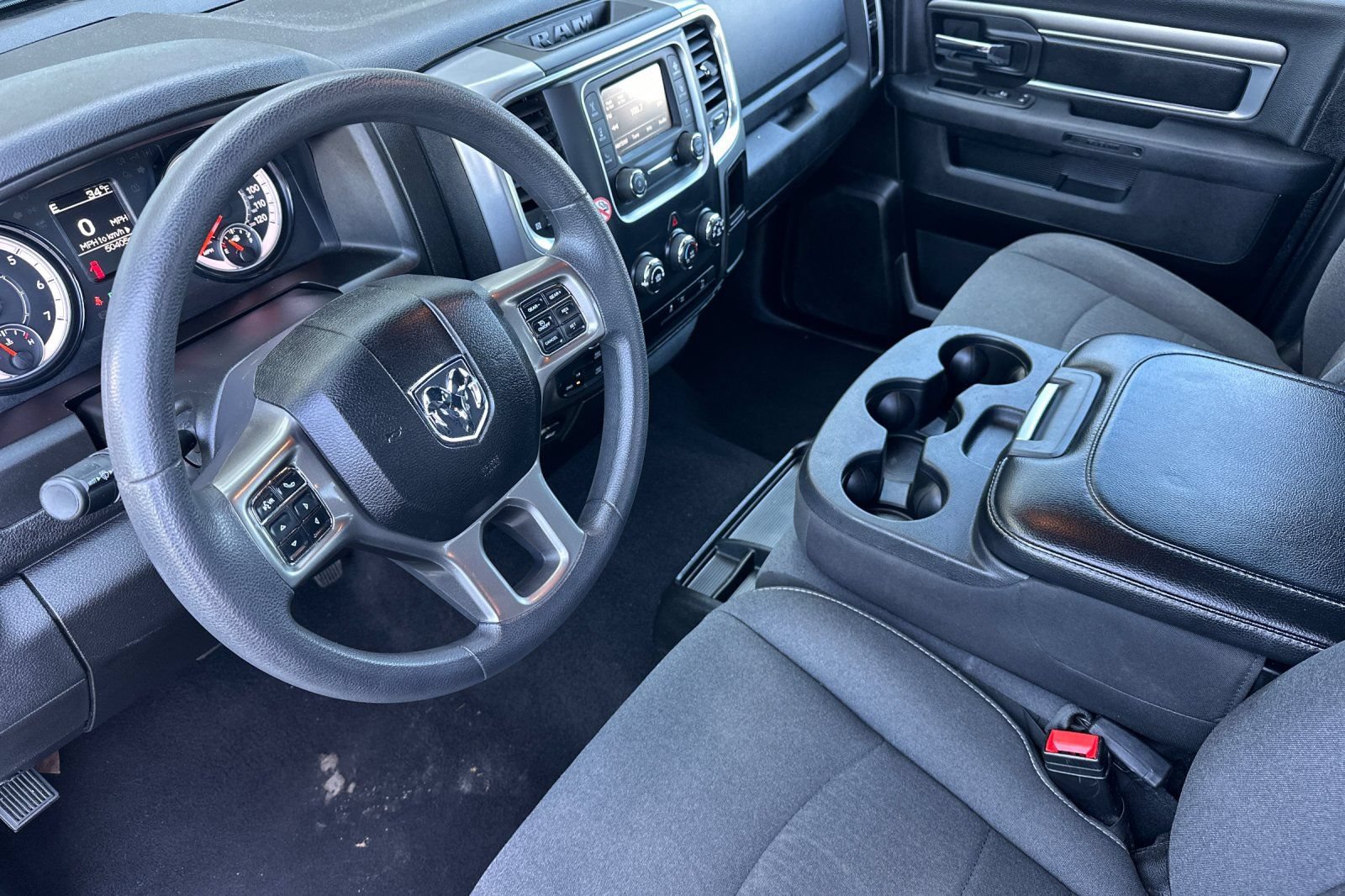 Used 2024 RAM 1500 Warlock AWD/4WD image 9