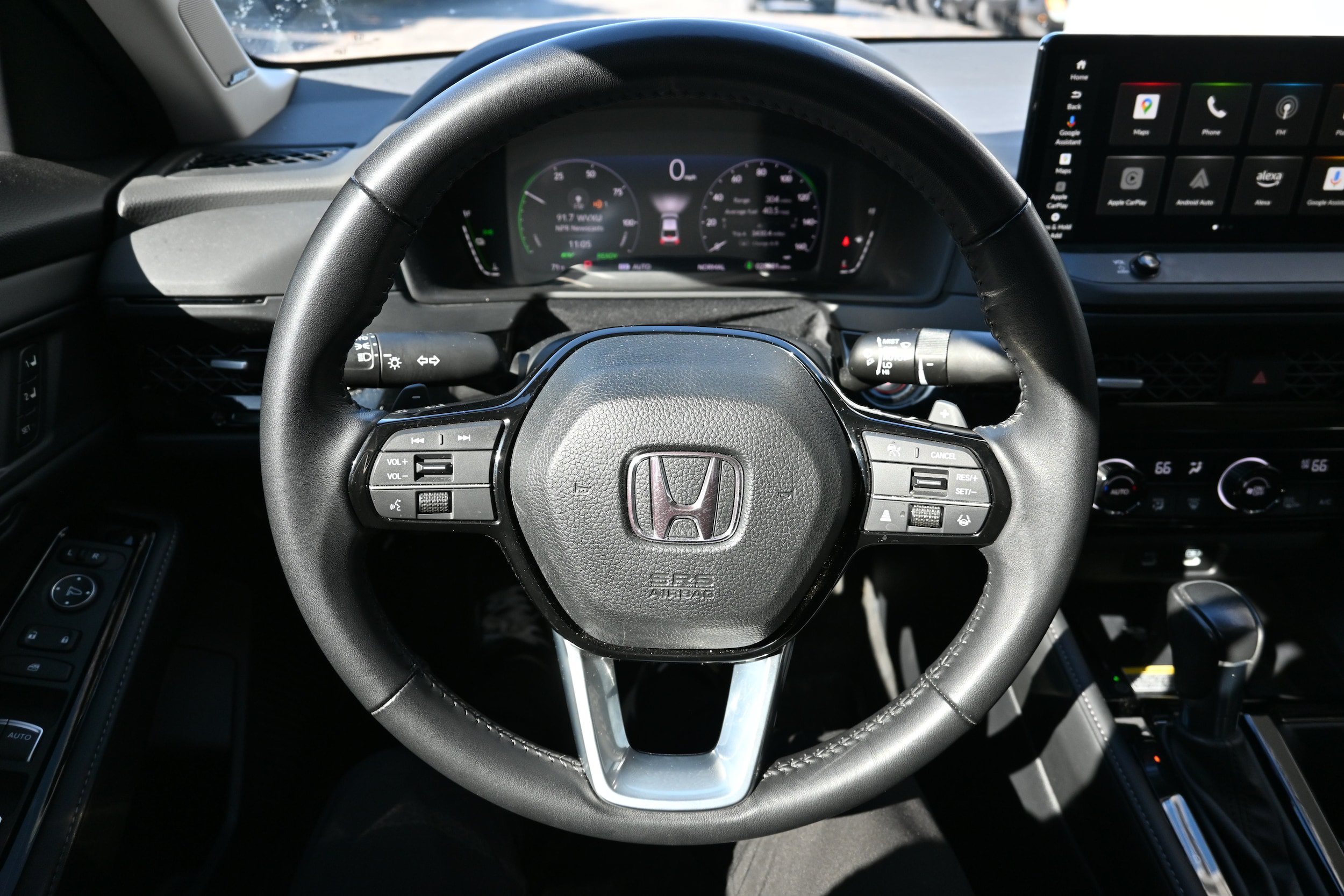 Used 2023 Honda Accord Touring image 14