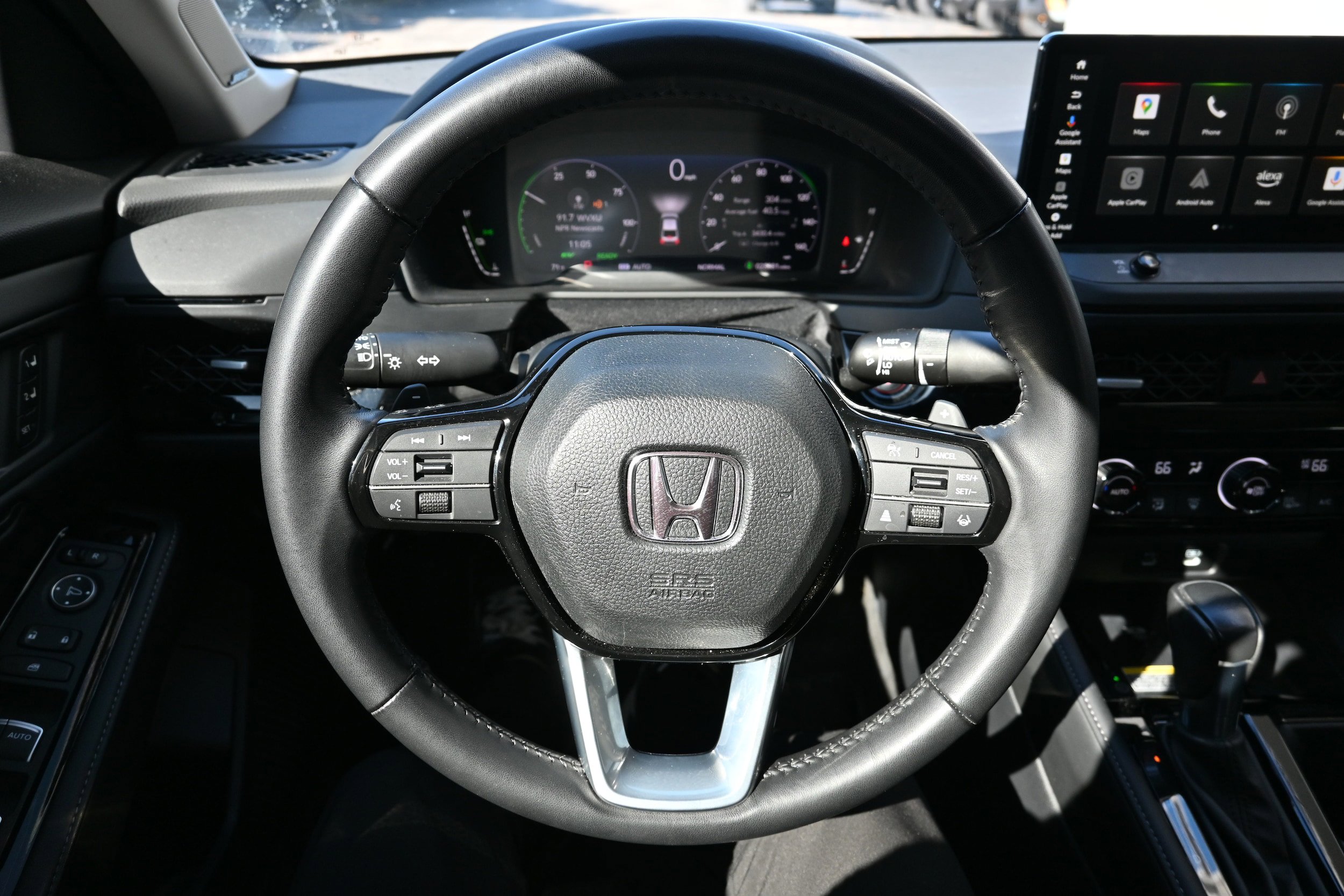 Used 2023 Honda Accord Touring image 14