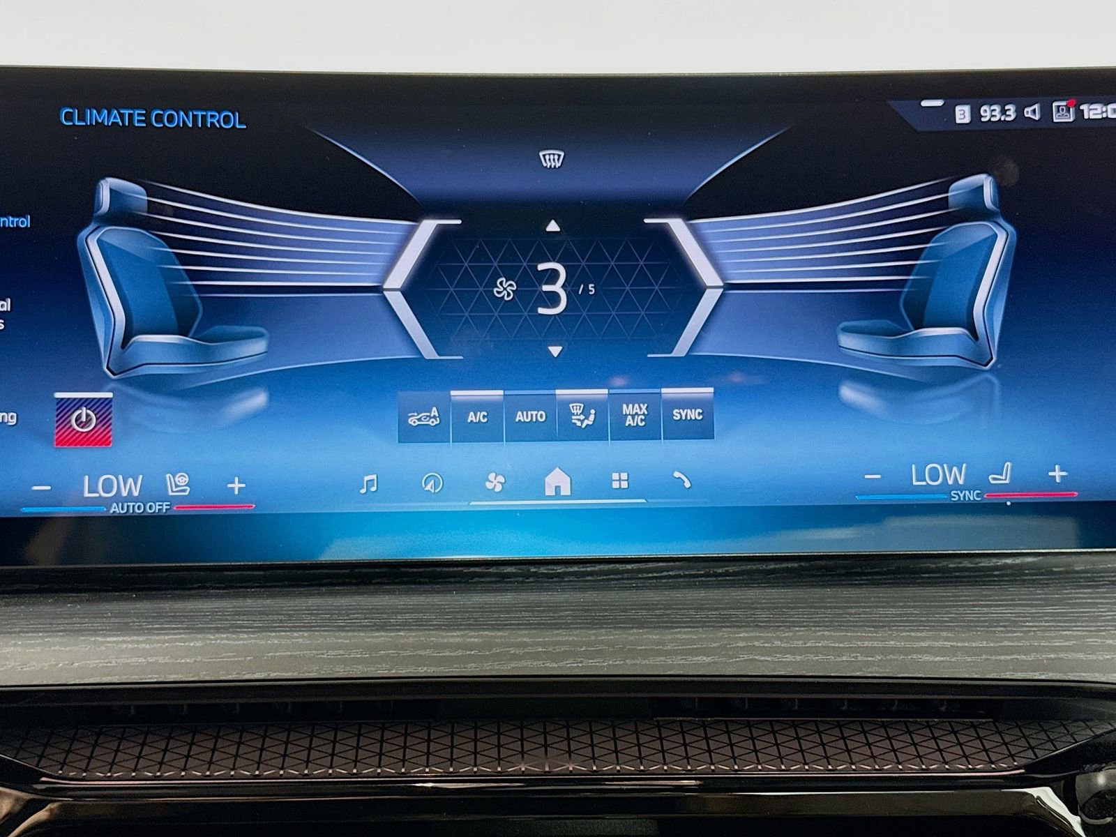 Used 2025 BMW M340i w/ Premium Package image 16