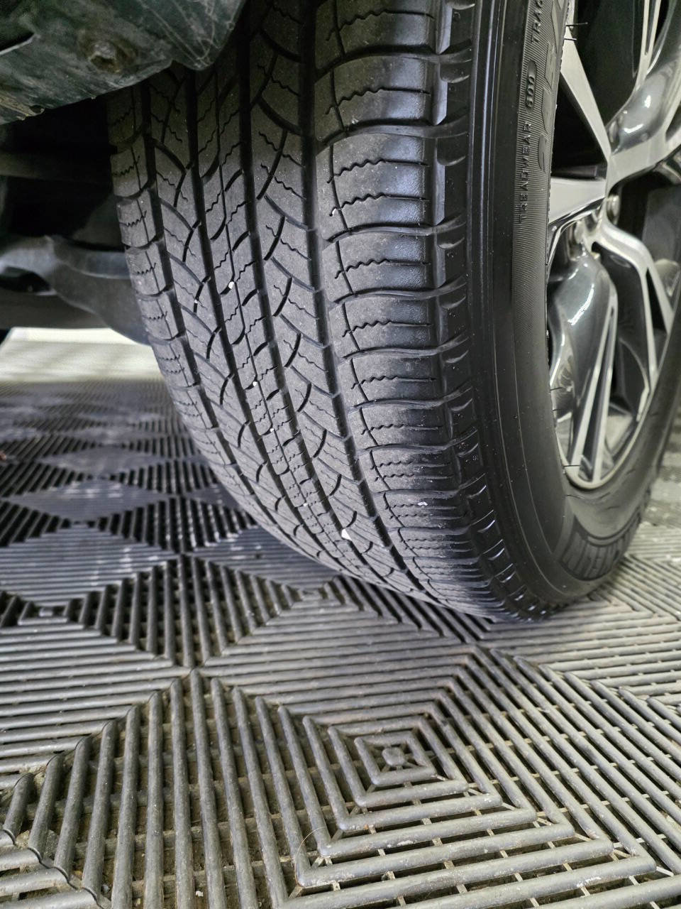 Used 2019 Toyota Highlander LE image 34