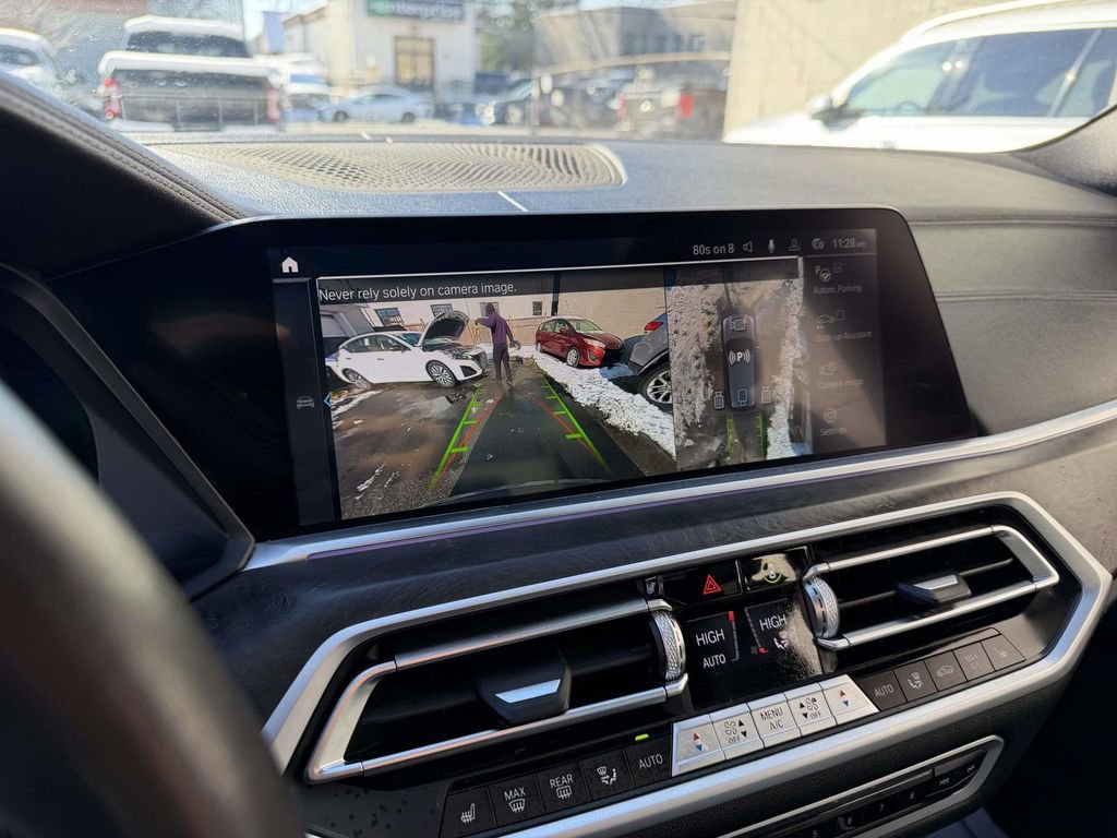 Used 2022 BMW X5 xDrive45e image 40