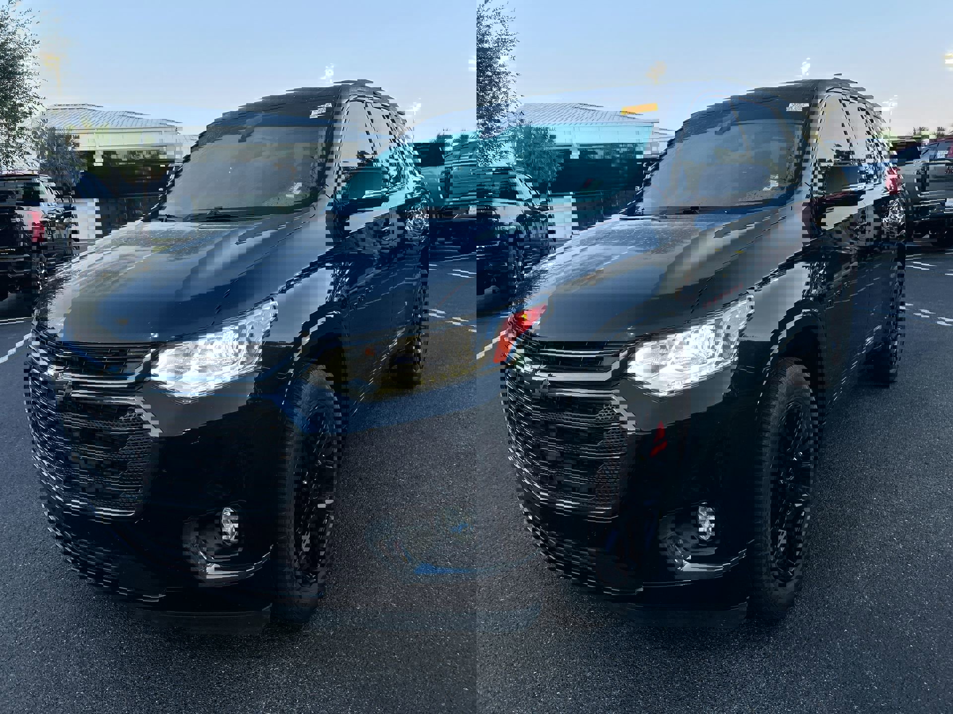 Used 2019 Chevrolet Traverse Premier w/ Redline Edition image 5