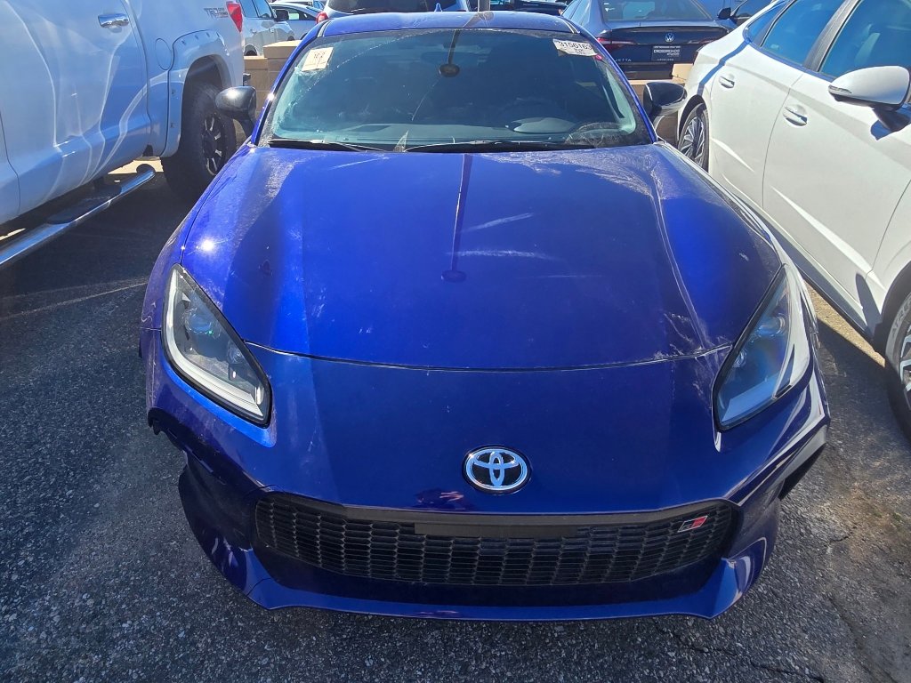 Used 2024 Toyota GR86 Base image 6