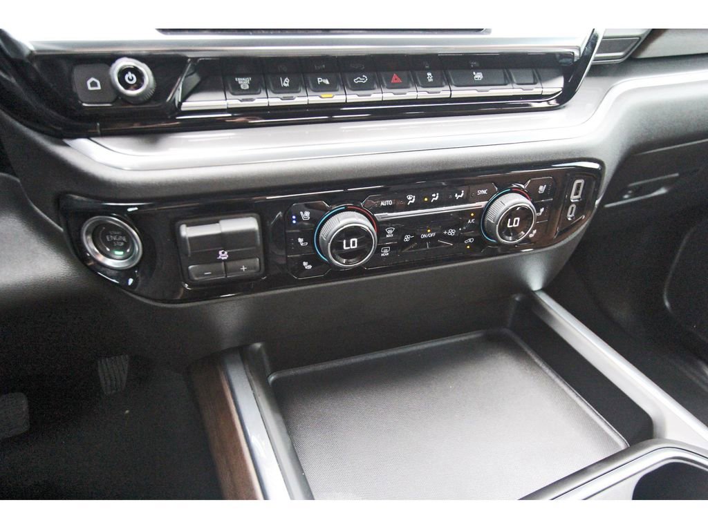 Used 2025 Chevrolet Silverado 3500 High Country w/ High Country Premium Package image 24