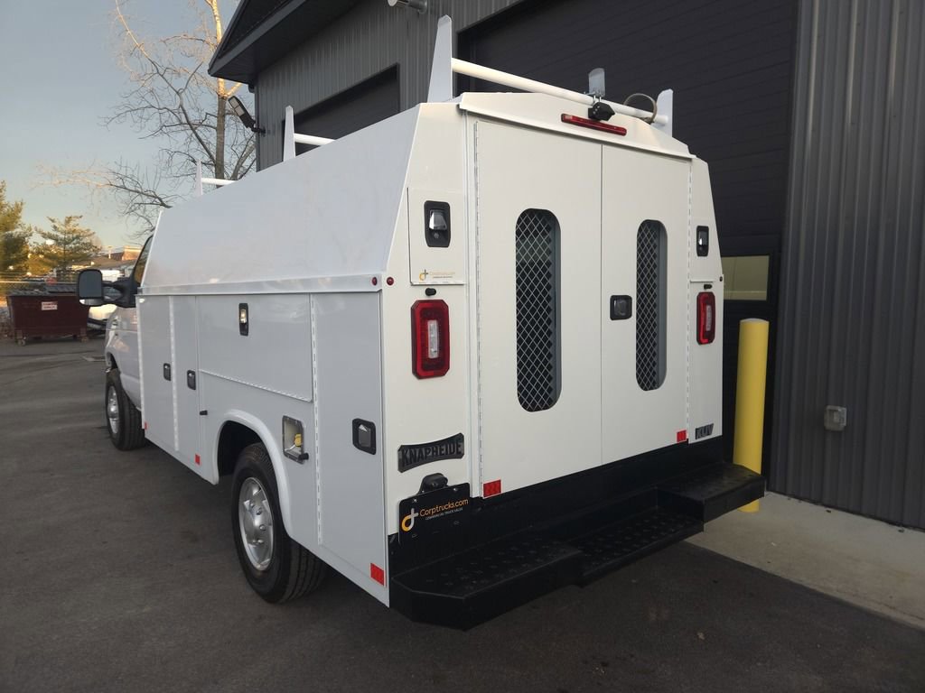 Used 2018 Ford E-350 and Econoline 350 Super Duty w/ Power Windows & Locks Group RWD image 3