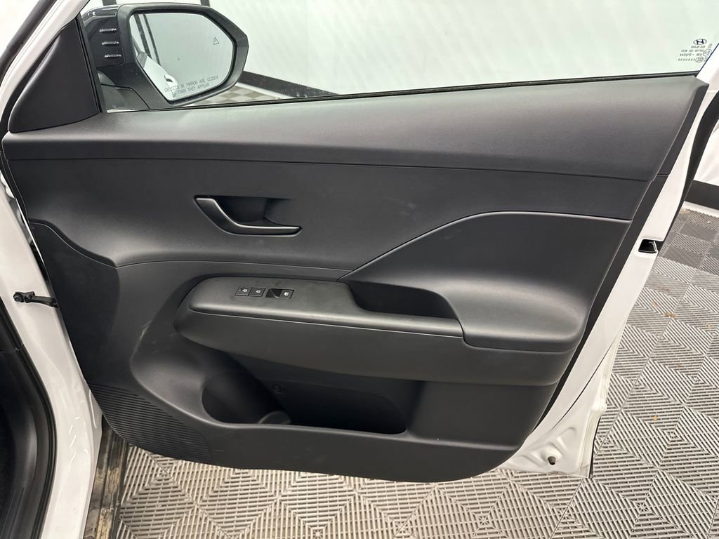 Used 2026 Hyundai Kona SEL Sport FWD image 14