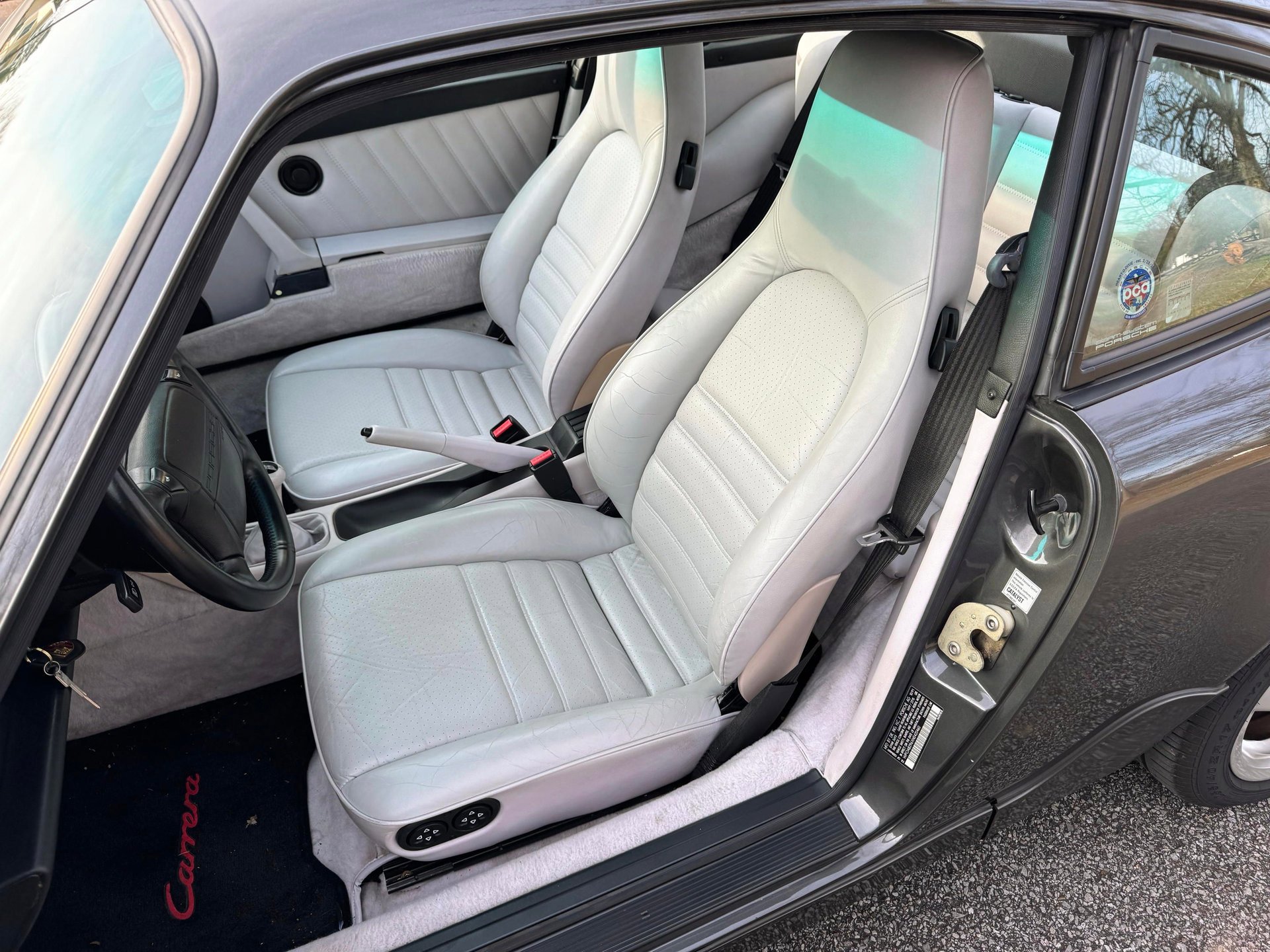 Used 1992 Porsche 911 GT3 RS image 32