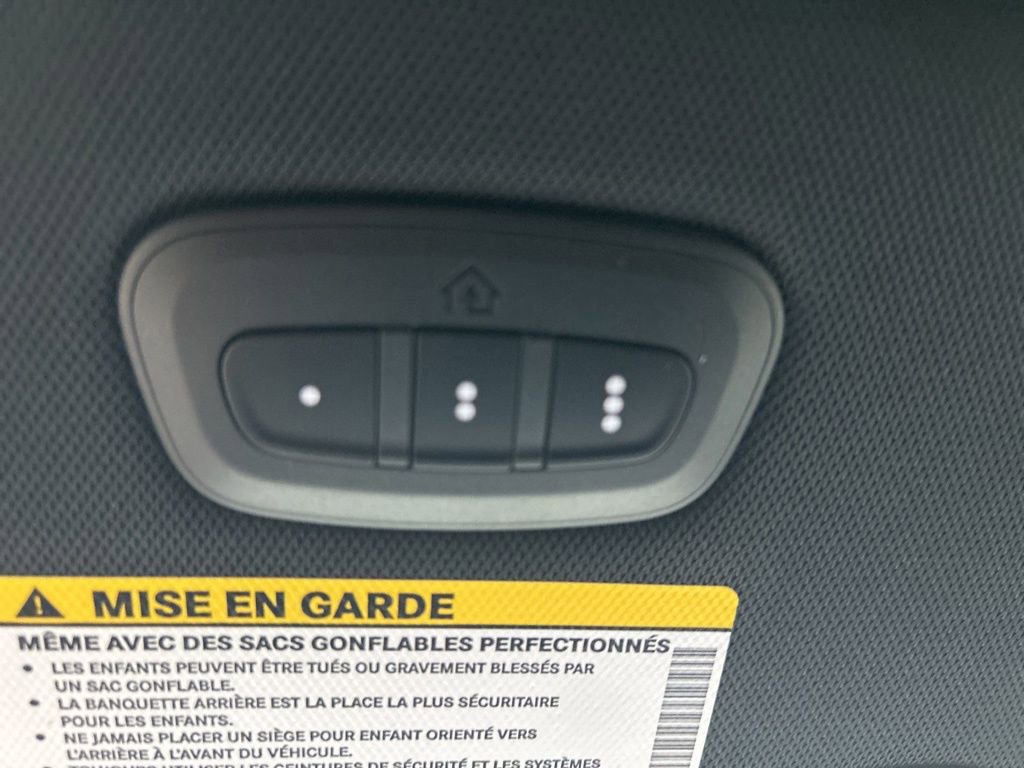 New 2026 Chrysler Pacifica Select image 29
