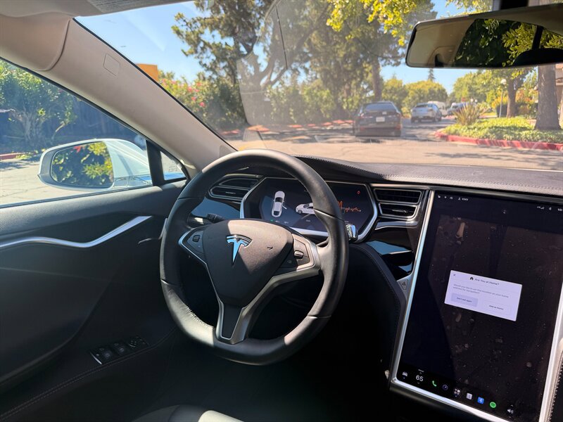 Used 2014 Tesla Model S 60 RWD image 6