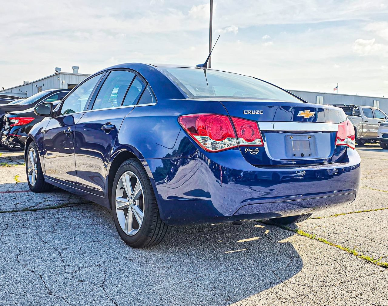 Used 2012 Chevrolet Cruze LS w/ Connectivity Package FWD image 4
