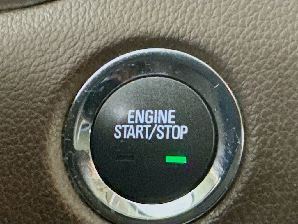 Used 2016 Cadillac SRX Luxury w/ Driver Awareness Package FWD image 20