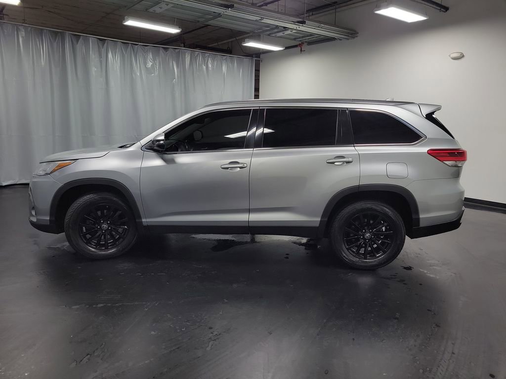 Used 2019 Toyota Highlander XLE image 5