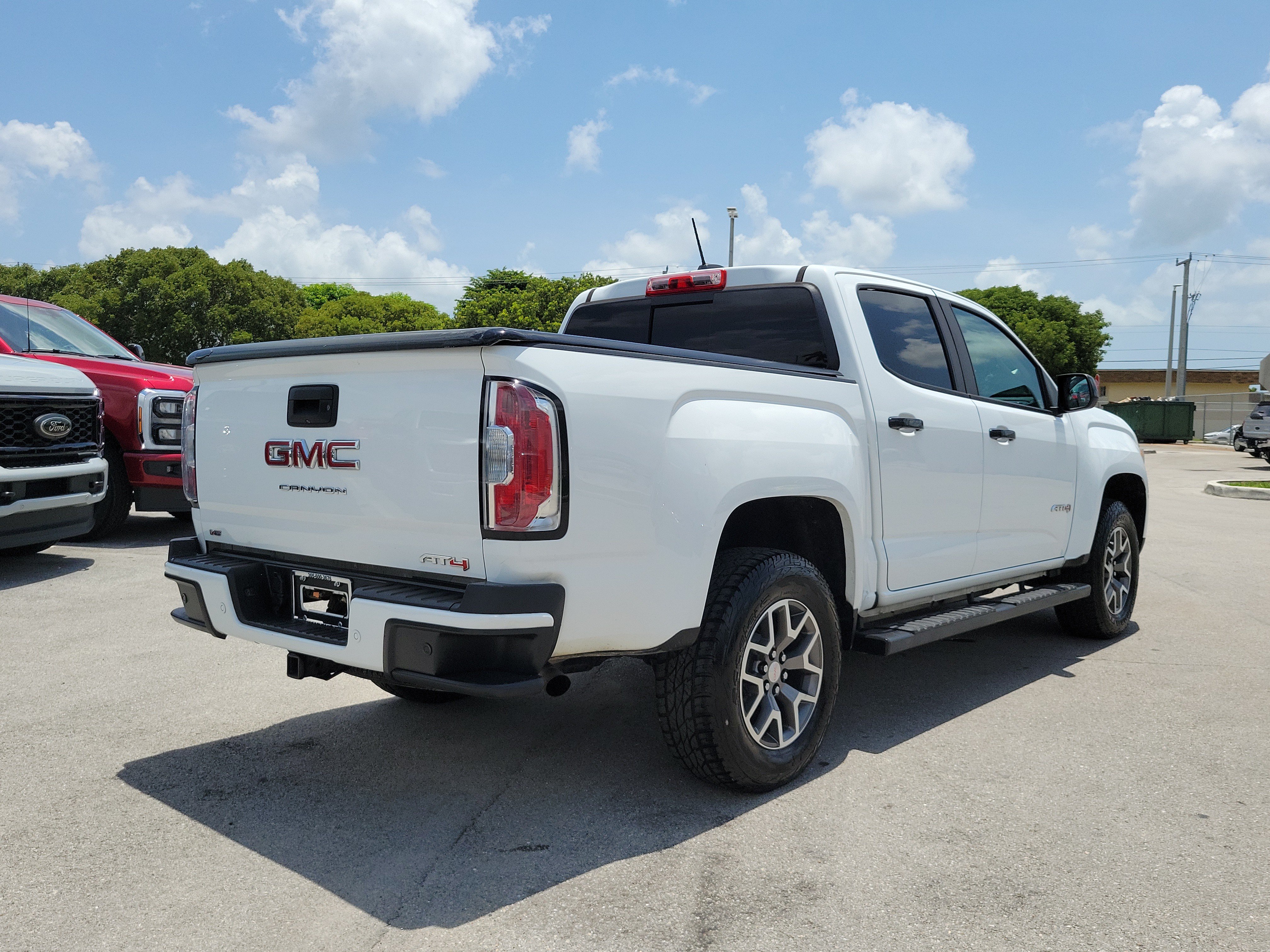 Used 2021 GMC Canyon AT4 w/ Trailering Package AWD/4WD image 5
