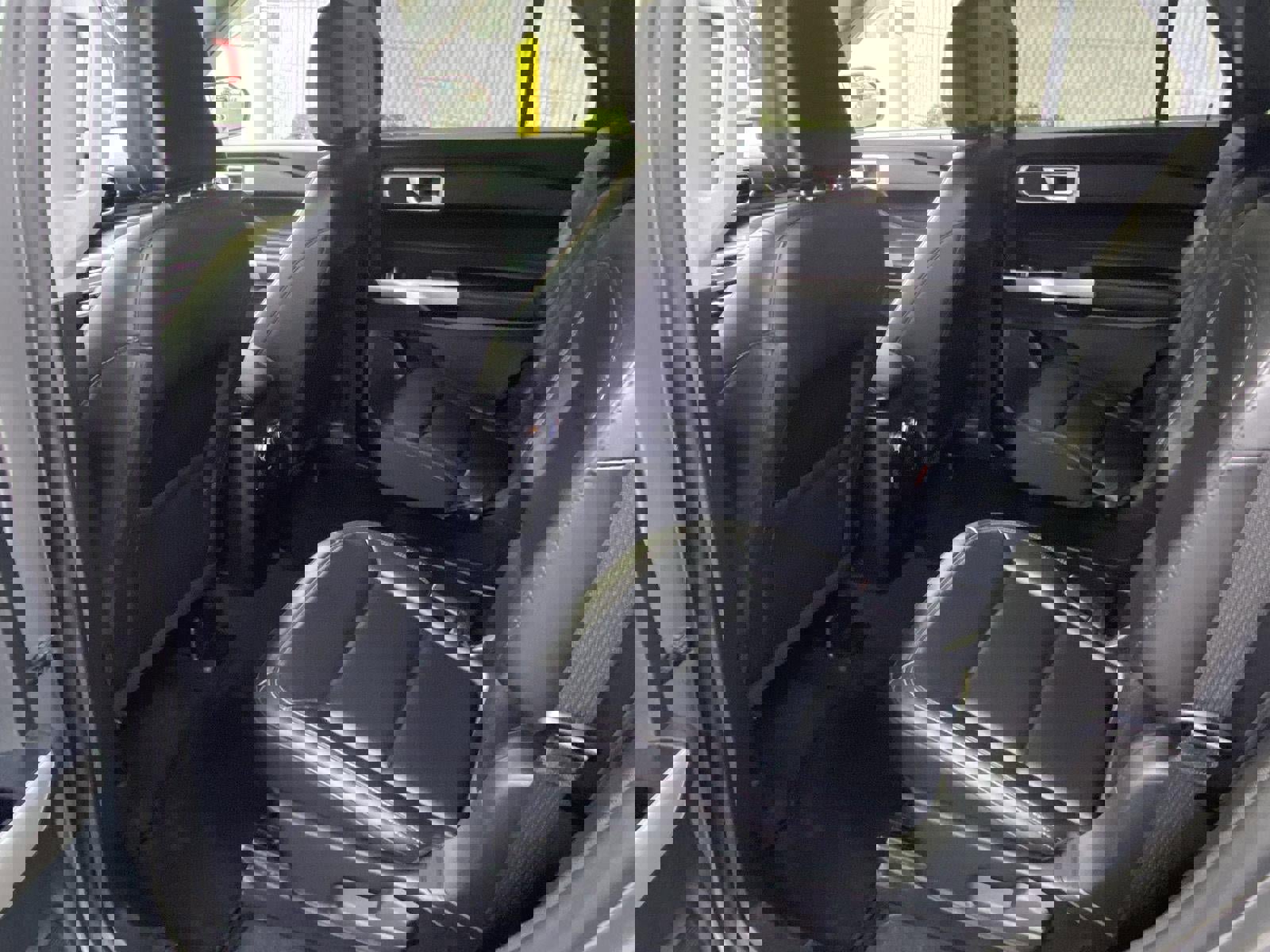 Used 2021 Ford Explorer XLT w/ Equipment Group 202A image 27