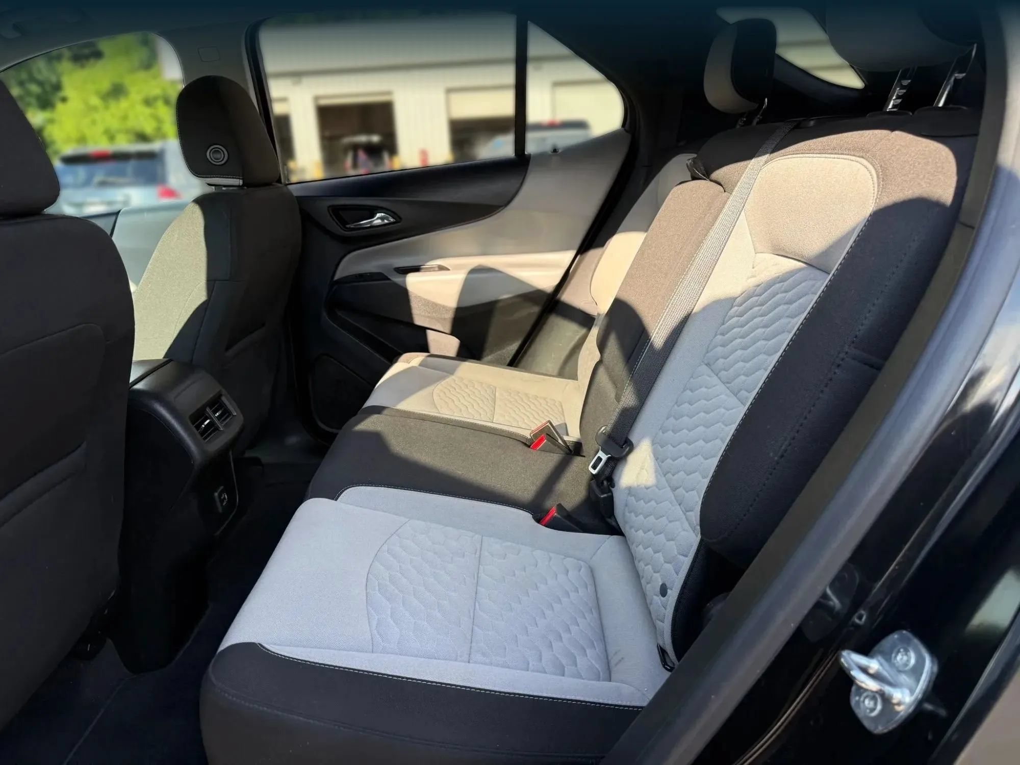 Used 2020 Chevrolet Equinox LS w/ LS Convenience Package AWD/4WD image 21
