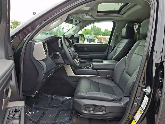 Used 2024 Toyota Sequoia SR5 w/ SR5 Premium Package AWD/4WD image 16