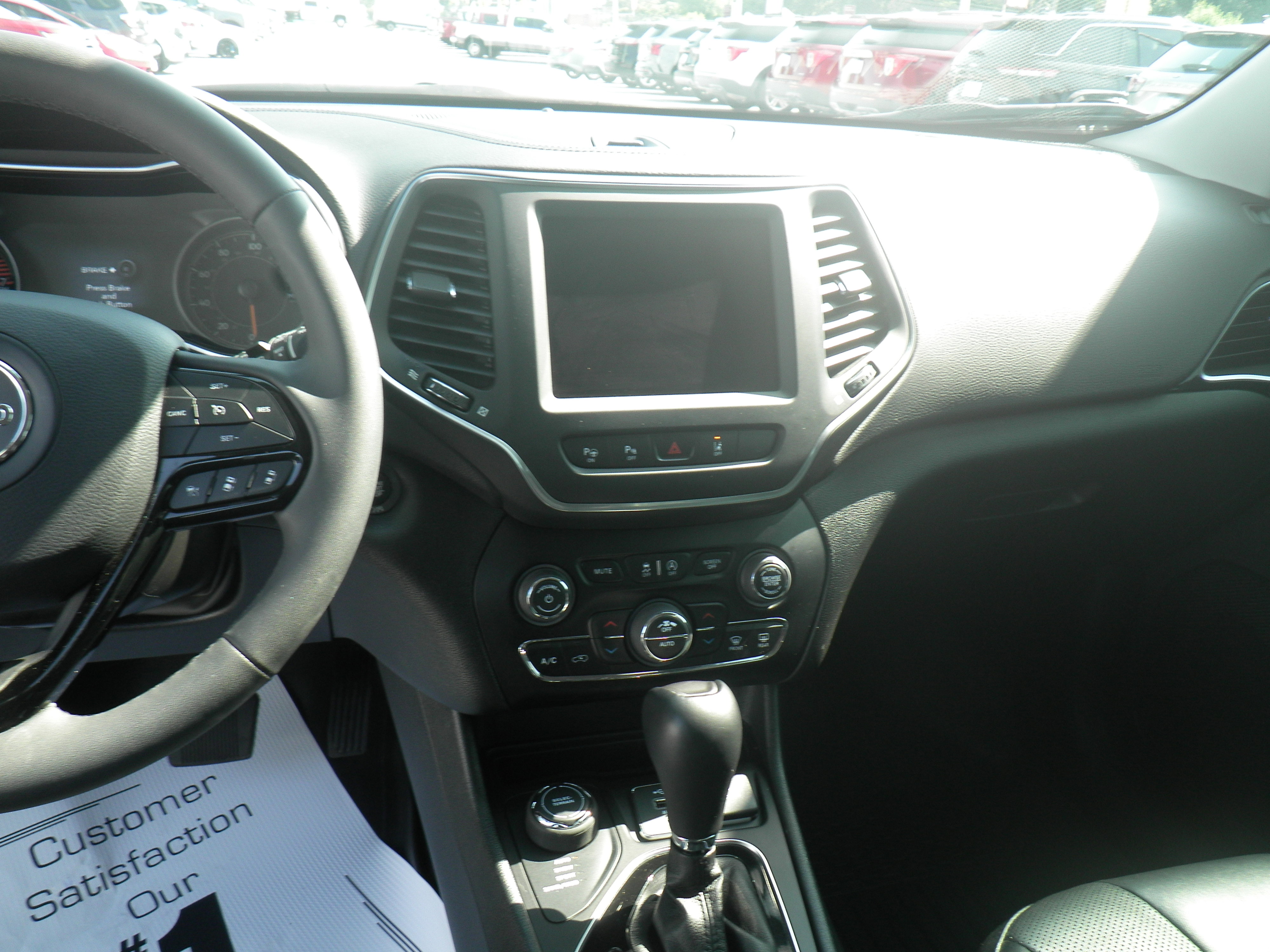 Used 2023 Jeep Cherokee Altitude Lux image 21