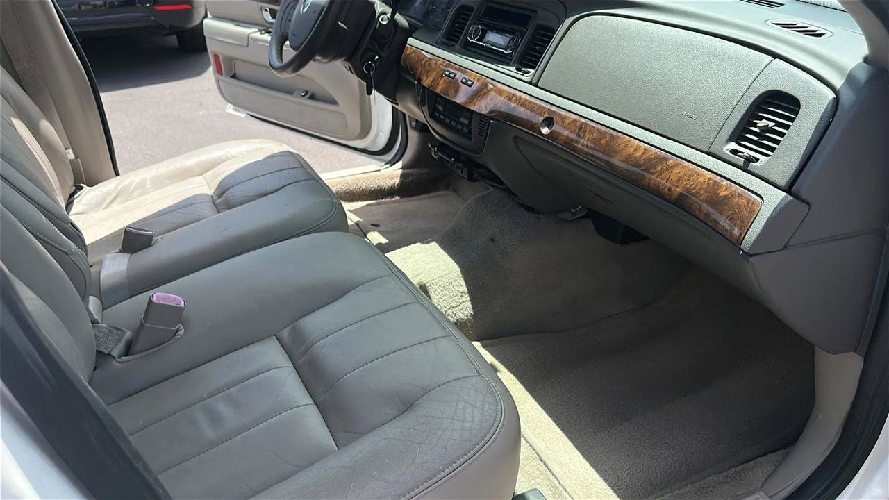 Used 2009 Mercury Grand Marquis LS RWD image 34