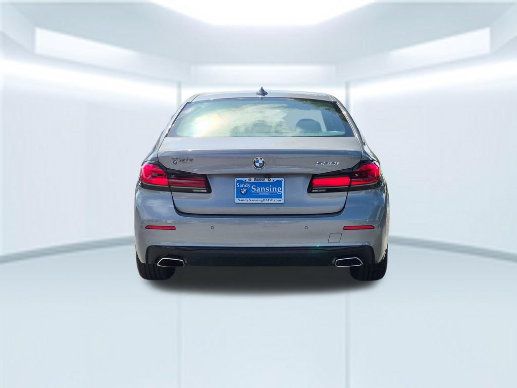 Used 2023 BMW 530i w/ Premium Package RWD image 4