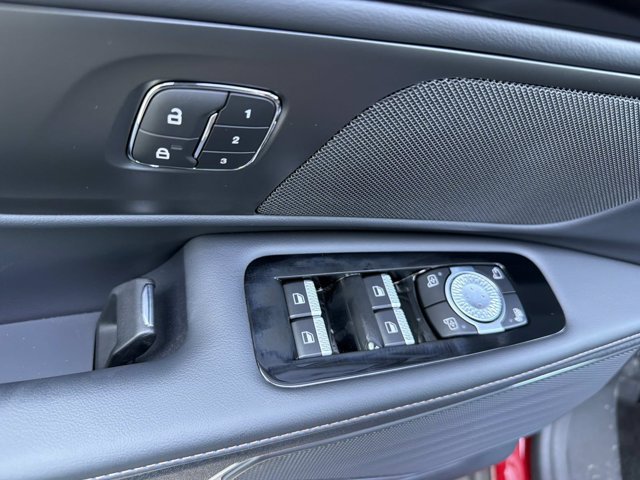 New 2026 Lincoln Nautilus Premier AWD/4WD image 9