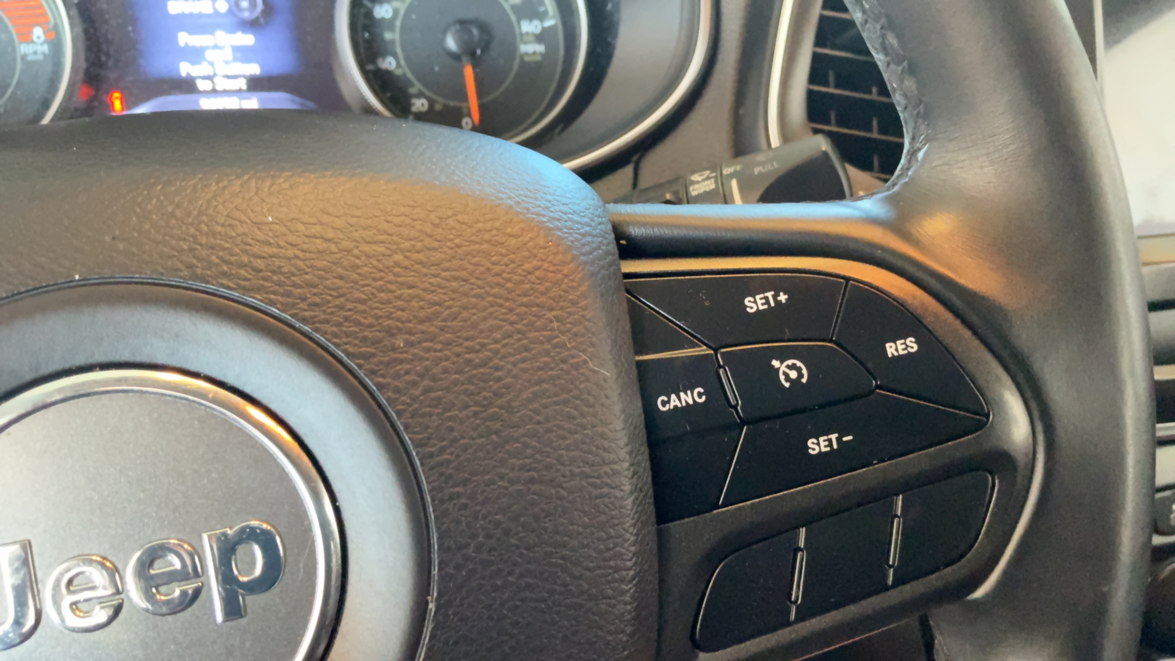 Used 2019 Jeep Cherokee Trailhawk AWD/4WD image 20
