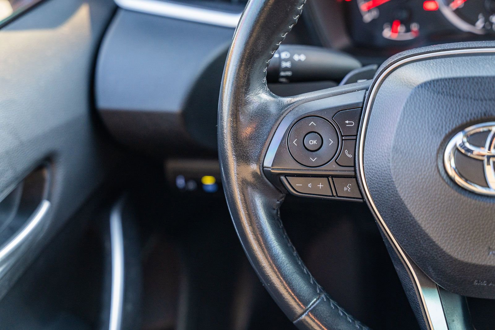 Used 2022 Toyota Corolla SE image 25