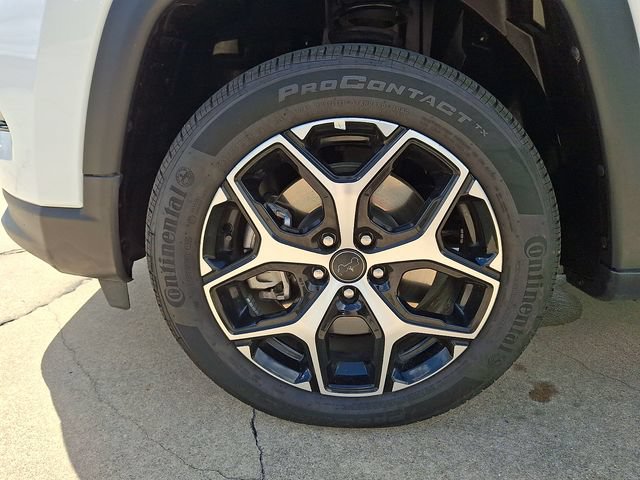 Used 2025 Jeep Compass Limited AWD/4WD image 28