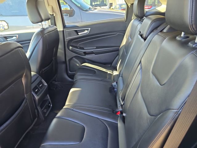 Used 2021 Ford Edge Titanium image 10