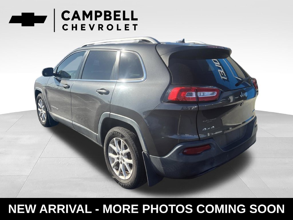Used 2015 Jeep Cherokee Latitude w/ Comfort/Convenience Group AWD/4WD image 3