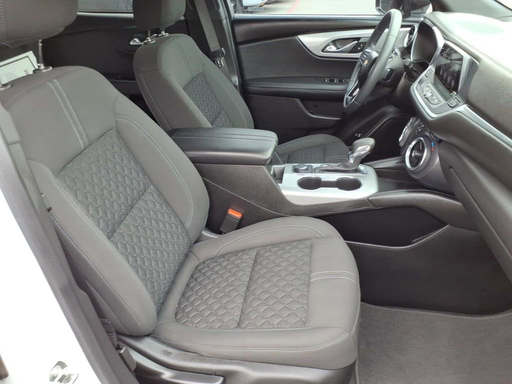 Used 2022 Chevrolet Blazer LT w/ Redline Edition image 3