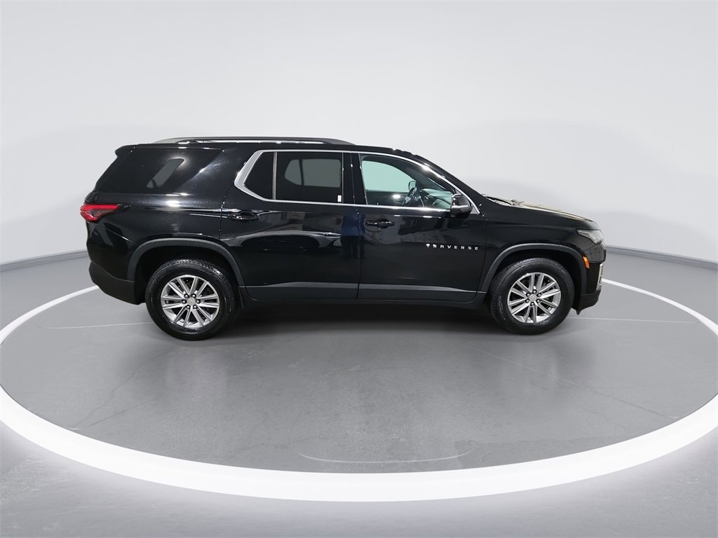 Used 2023 Chevrolet Traverse LT image 9