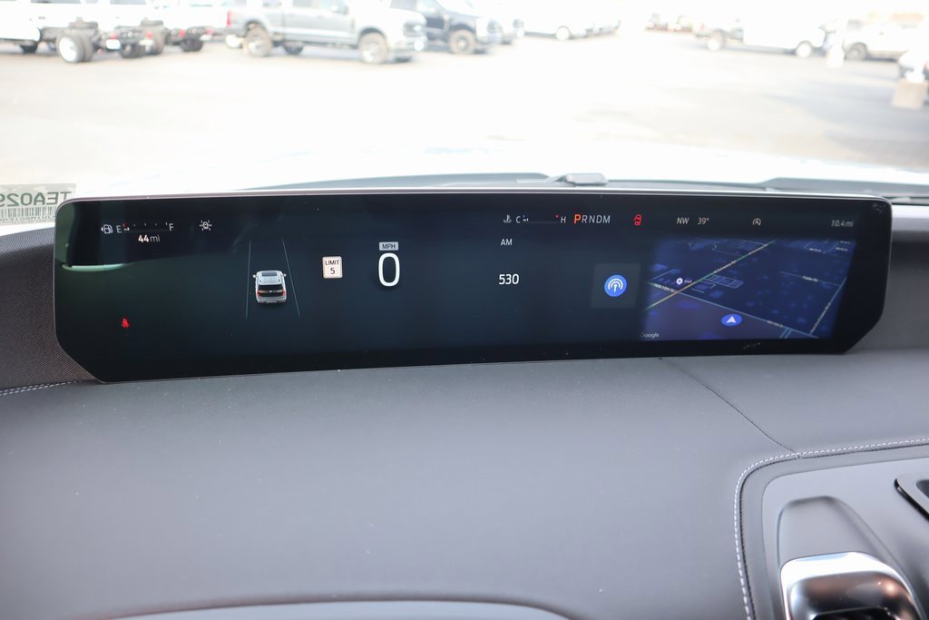 New 2026 Ford Expedition Platinum w/ Stealth Appearance Package image 4