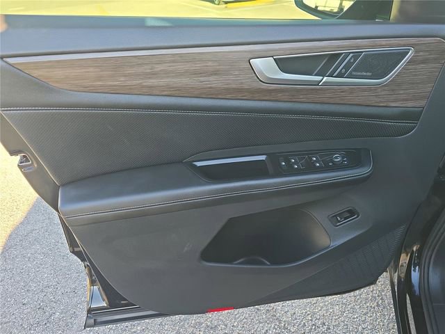 Used 2024 Volkswagen Atlas SEL Premium R-Line image 17