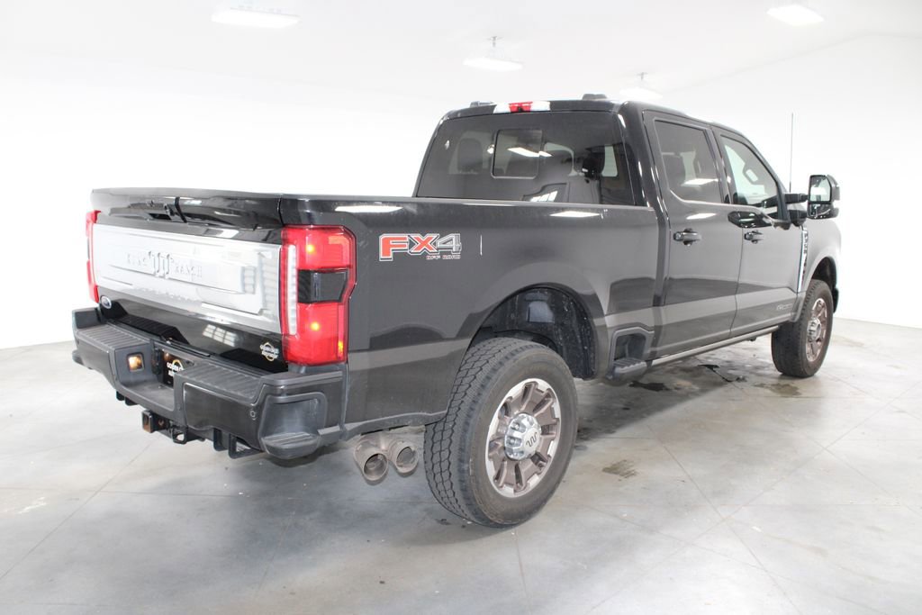 Used 2025 Ford F350 King Ranch w/ FX4 Off-Road Package image 9