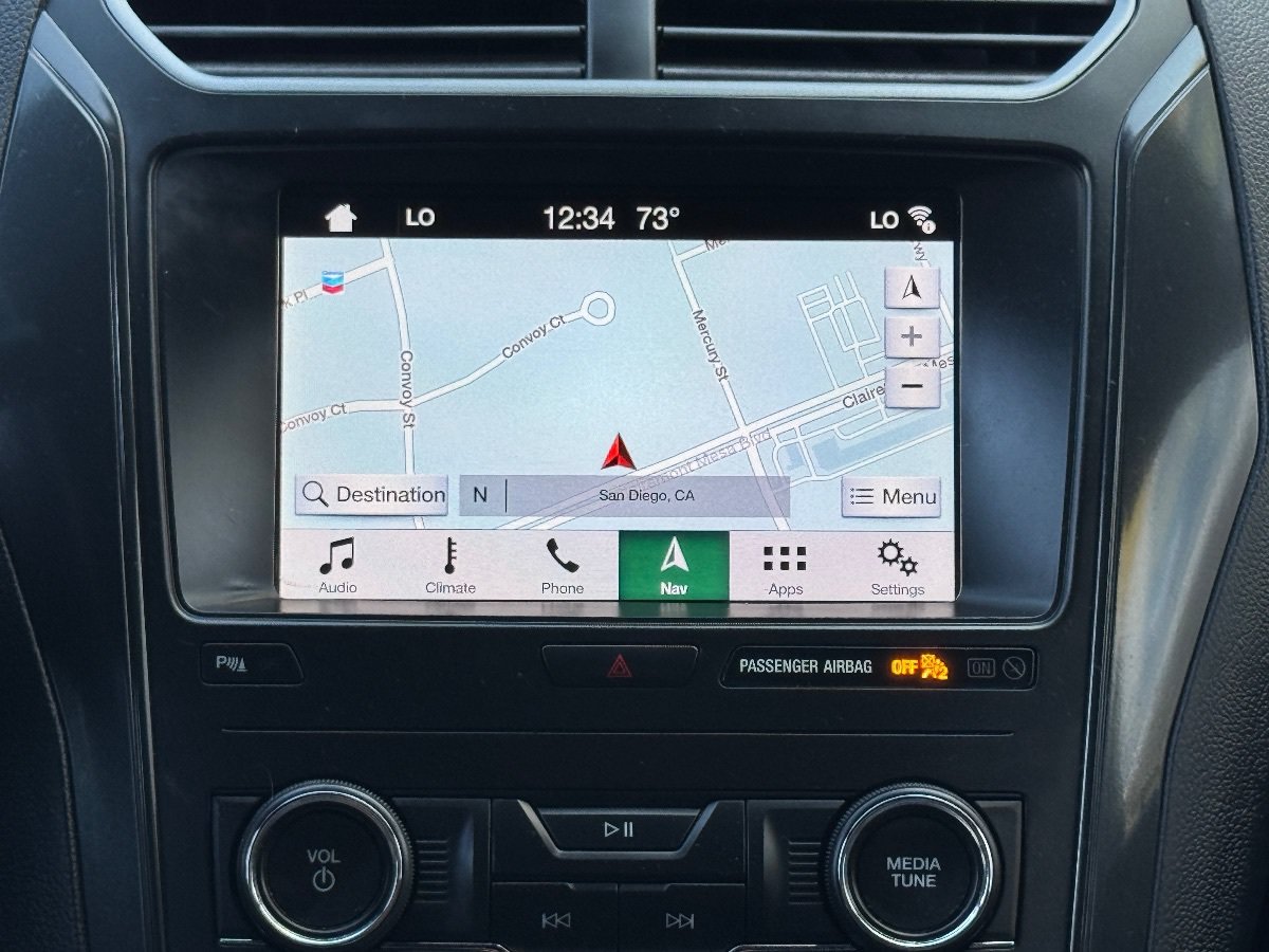 Used 2019 Ford Explorer XLT w/ Equipment Group 202A FWD image 24
