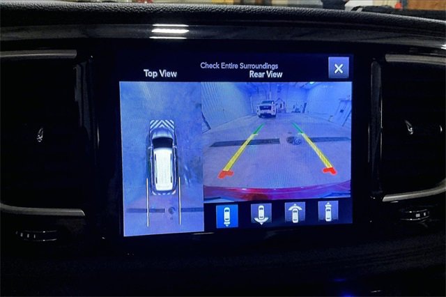 Used 2017 Chrysler Pacifica Limited w/ UConnect Theater Package image 24