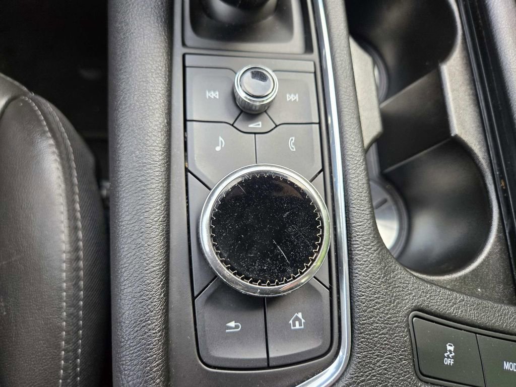 Used 2022 Cadillac XT5 Premium Luxury image 32