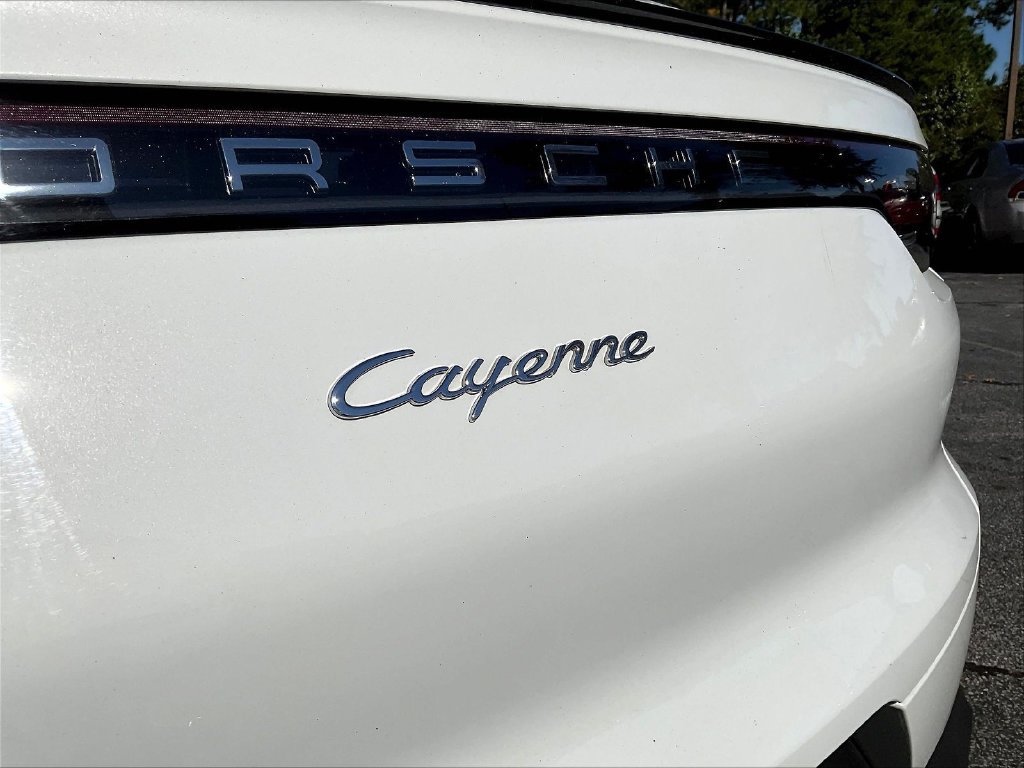 Used 2022 Porsche Cayenne Coupe w/ Premium Package AWD/4WD image 21