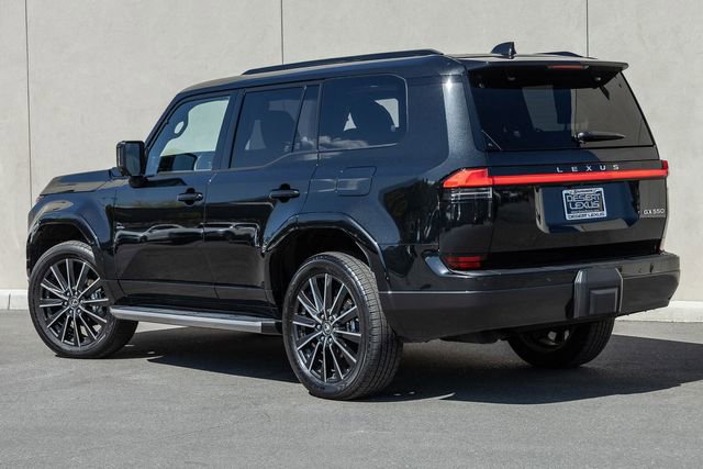 Used 2025 Lexus GX 550 w/ Accessory Package (2T) image 3