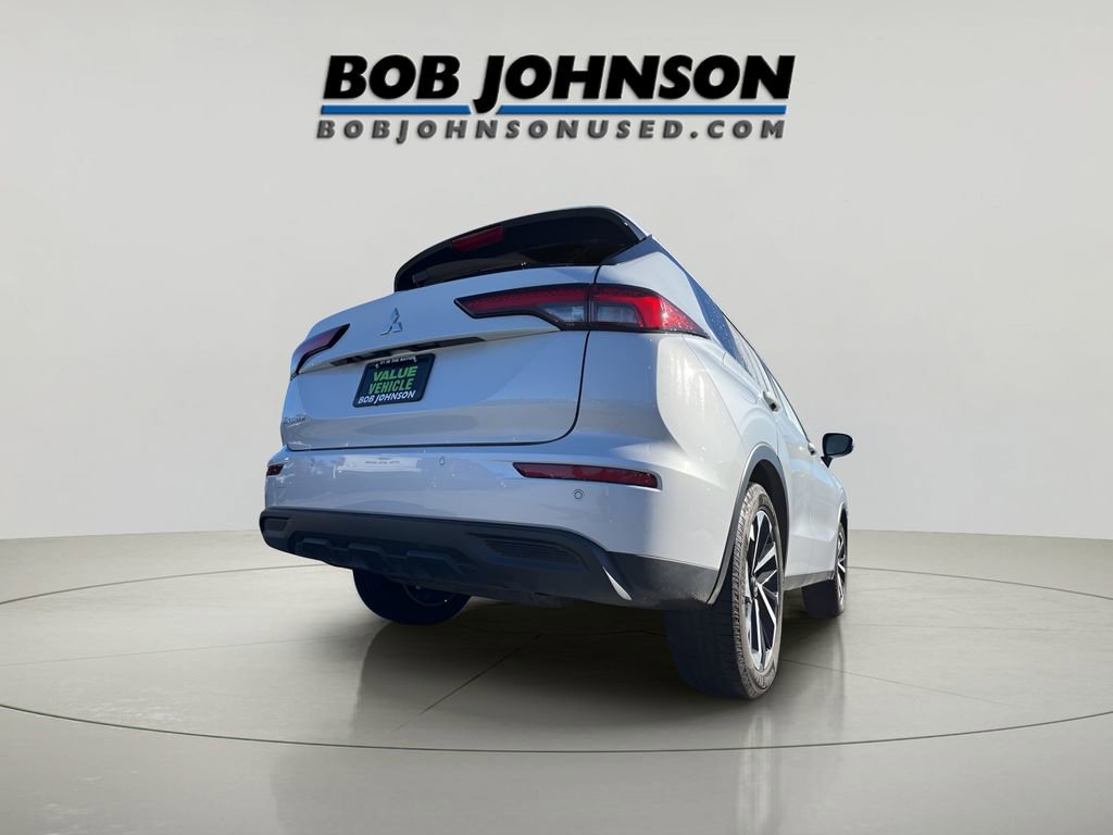 Used 2022 Mitsubishi Outlander ES image 10