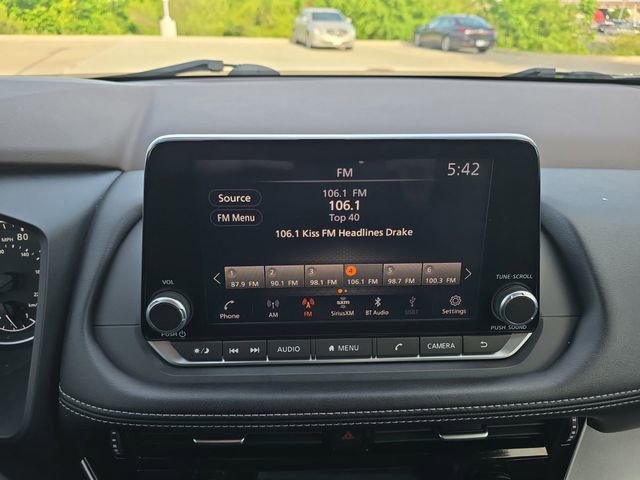 Used 2022 Nissan Rogue SV FWD image 8