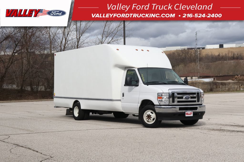 Used 2025 Ford E-450 and Econoline 450 Super Duty w/ Power Equipment Group