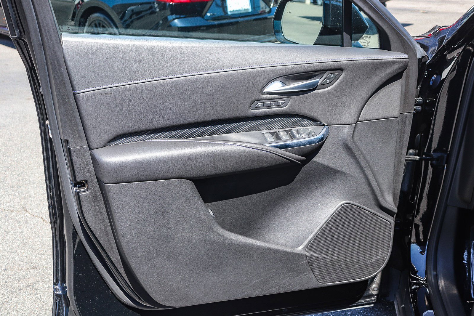 Used 2024 Cadillac XT4 Sport w/ Cold Weather Package image 24