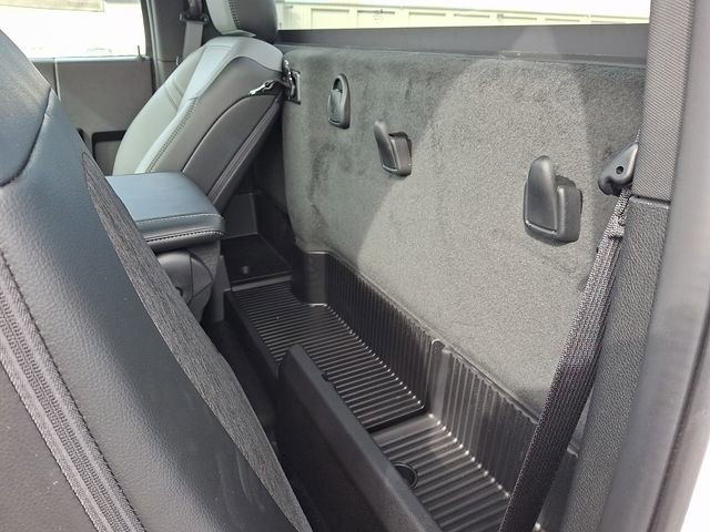 Used 2024 RAM 2500 Tradesman w/ Chrome Appearance Group image 10